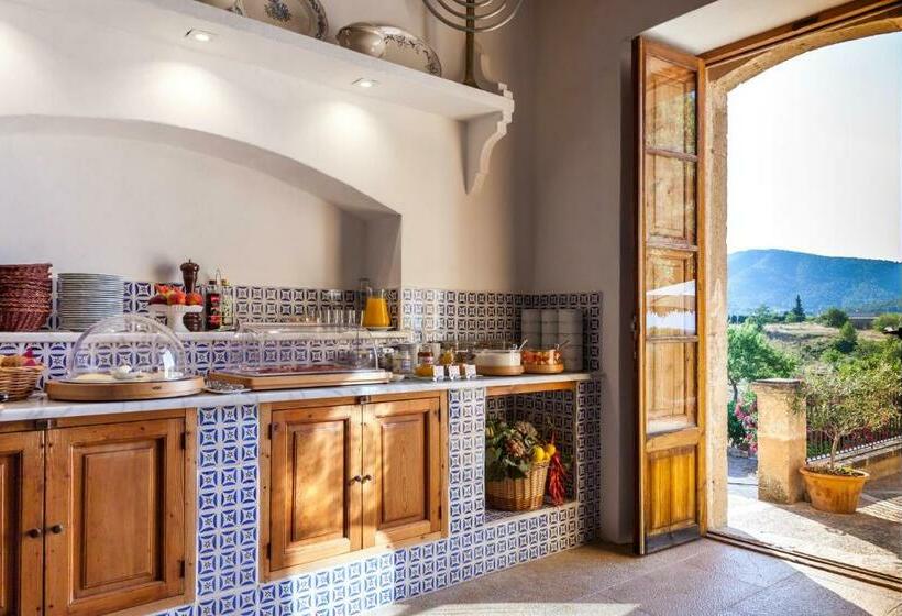 メゾネットスイート, Finca Can Estades