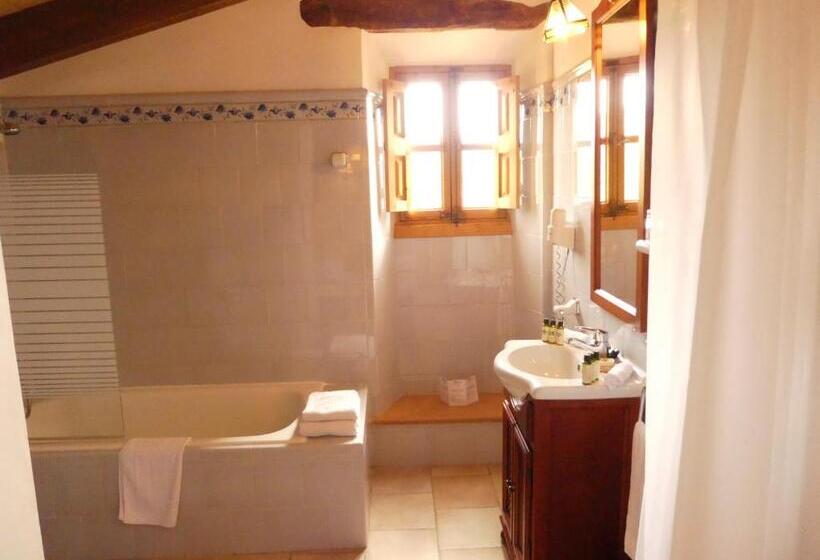 メゾネットスイート, Finca Can Estades