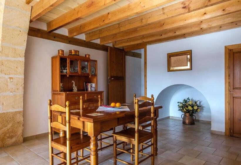 メゾネットスイート, Finca Can Estades