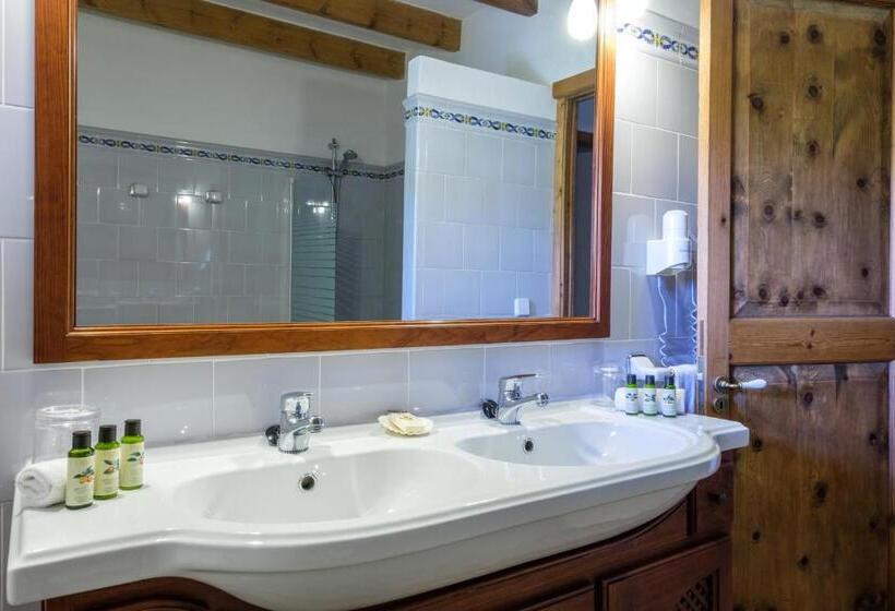 バルコニー付きスタンダードルーム, Finca Can Estades