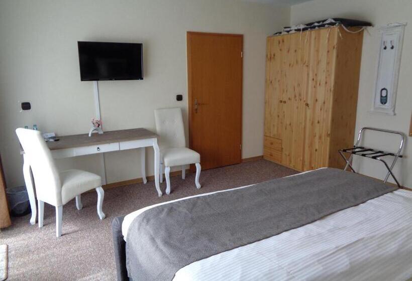 バルコニー付きスタンダードルーム, Garni Eichhornkobel