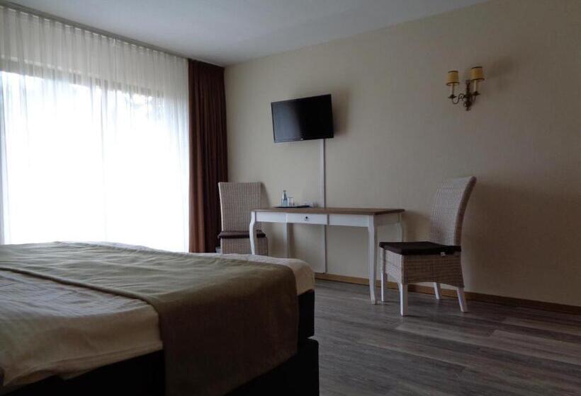 バルコニー付きスタンダードルーム, Garni Eichhornkobel