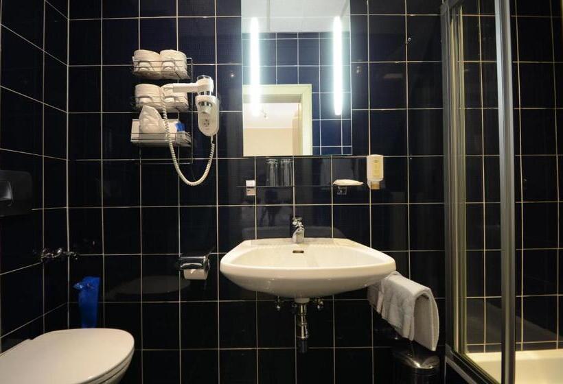 غرفة قياسية, Hubertushof Self Check In