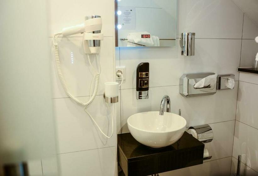 スタンダードシングルルーム, Langerfelder Hof