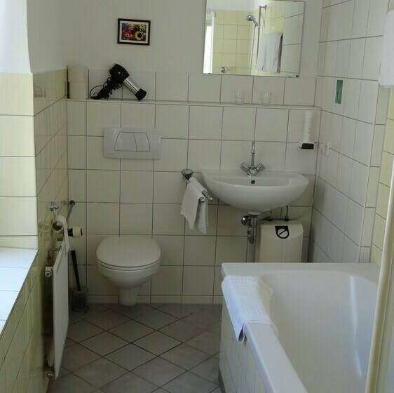 غرفة قياسية, Meesenburg