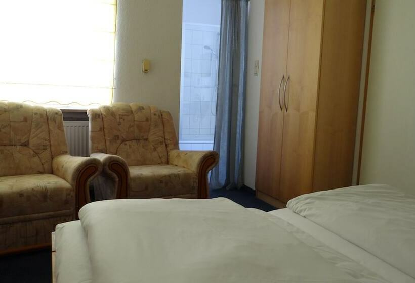 شقة غرفة واحدة, Meesenburg