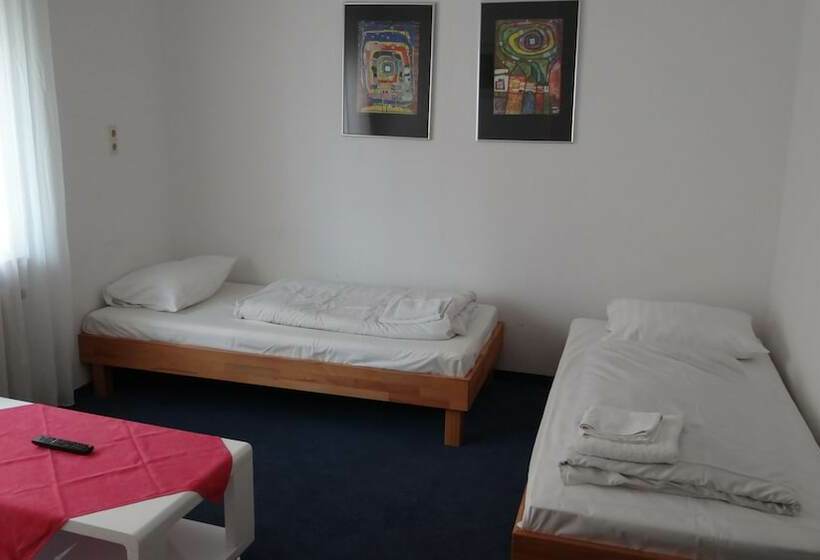 شقة غرفة واحدة, Meesenburg