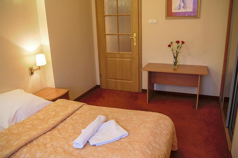 스탠다드 스튜디오, Pensjonat Beata