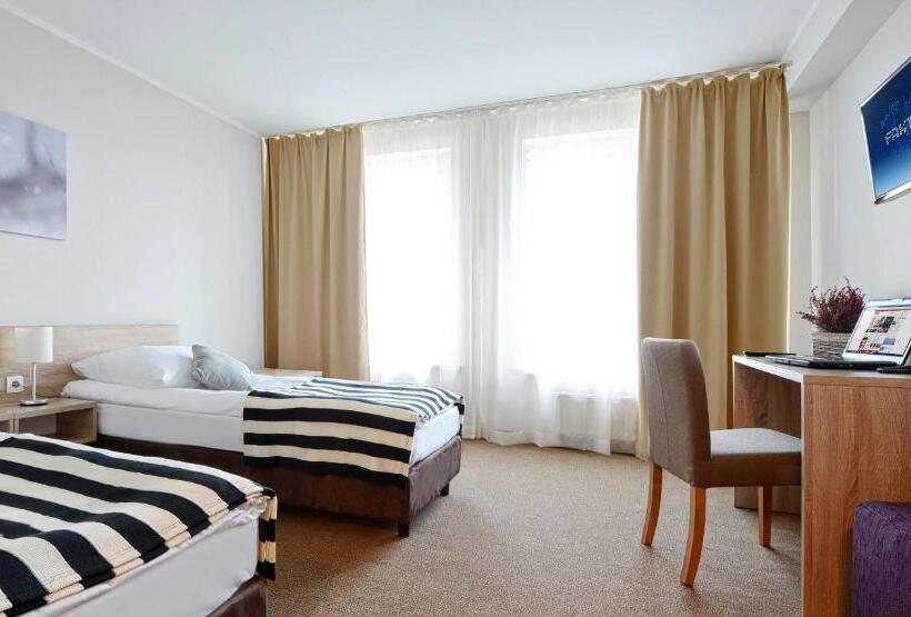 高级客房, Port 110