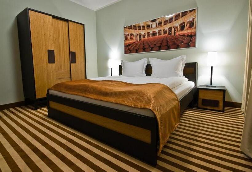 جناح سوبيريور, Poznański A2