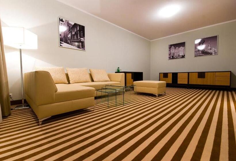 جناح سوبيريور, Poznański A2