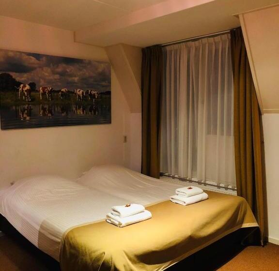 Family Suite, Restaurant   Cafe  Geertien