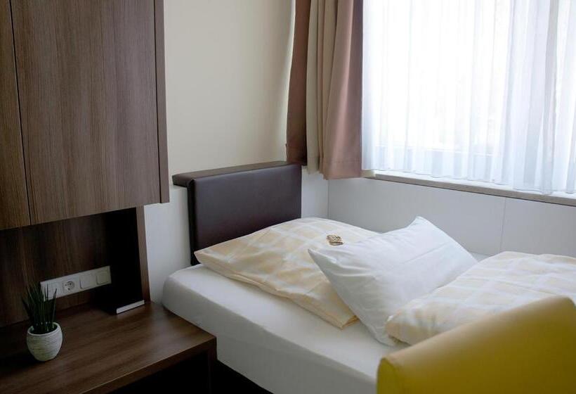 Номер Стандарт Индивидуальный, Restaurant Kastanienhof Lauingen