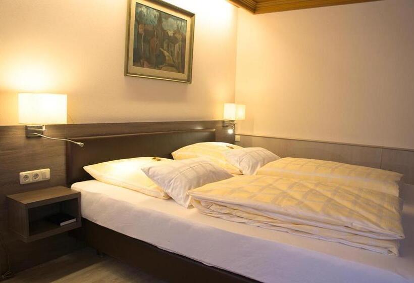 Апартаменты 1 Спальня, Restaurant Kastanienhof Lauingen