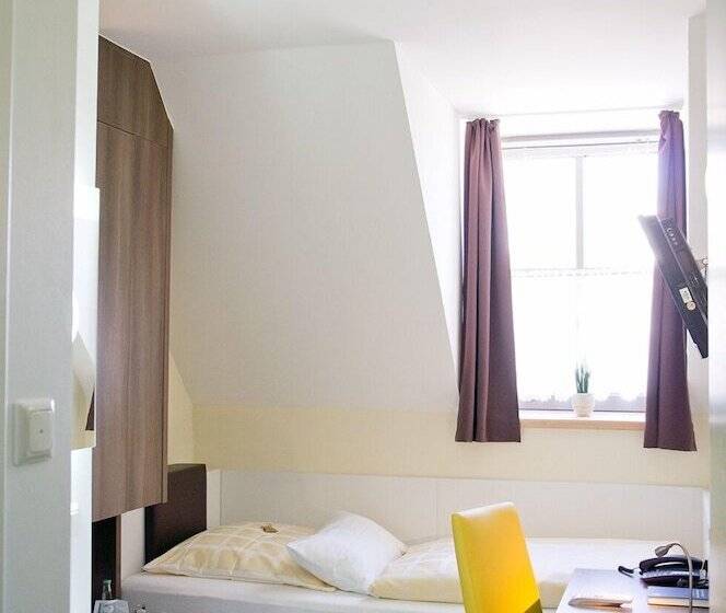 Номер Стандарт Индивидуальный, Restaurant Kastanienhof Lauingen