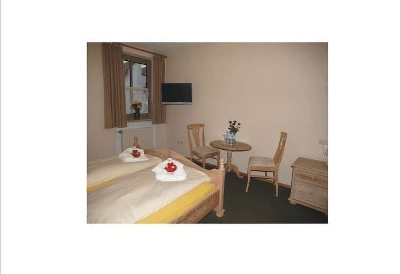 Номер Стандарт Трехместный, Restaurant Kastanienhof Lauingen