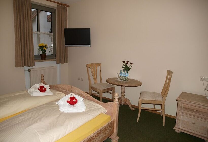 Номер Стандарт, Restaurant Kastanienhof Lauingen