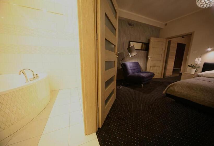 آپارتمان سوپریور 1 خوابه, Seven 7