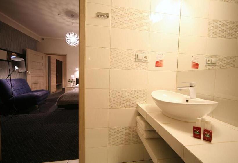 آپارتمان سوپریور 1 خوابه, Seven 7