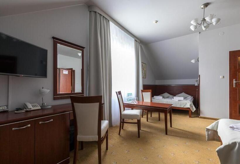 اتاق استاندارد سه نفره, Skalite Spa & Wellness