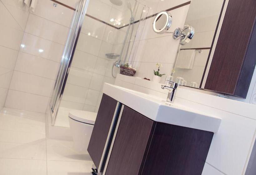 غرفة ديلوكس, Restaurant Tannenhof