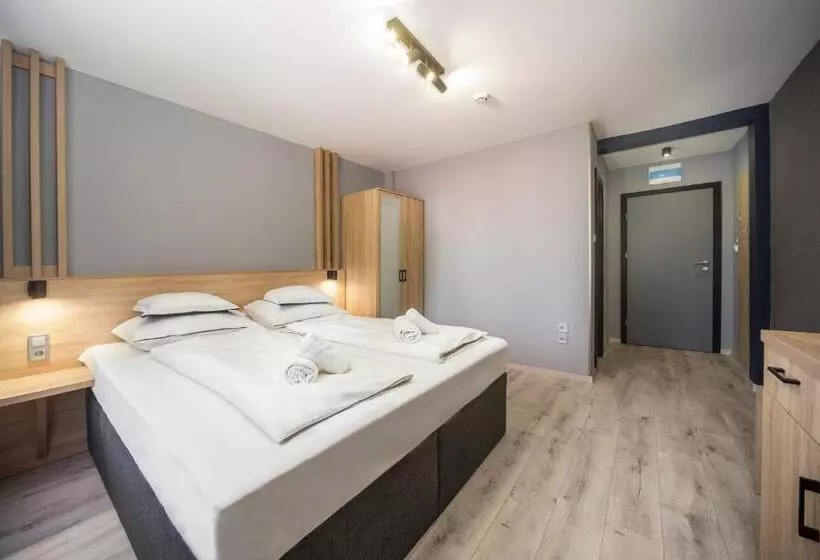 Standard Room, Park Hotel Ambrózia