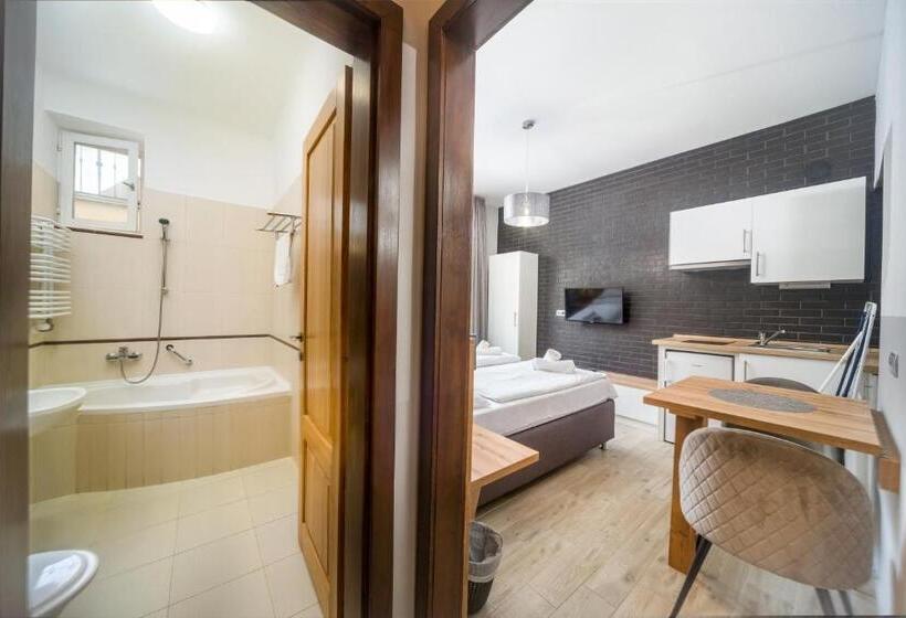 Standard Room, Park Hotel Ambrózia