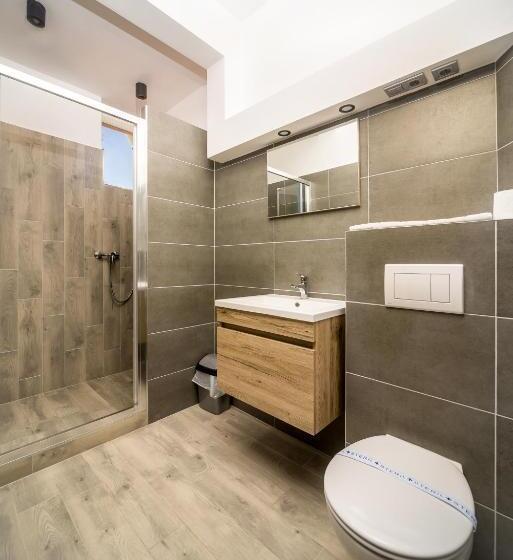 דירת חדר, Park Hotel Ambrózia