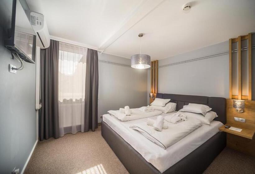 דירת חדר, Park Hotel Ambrózia