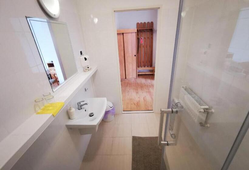 Номер Стандарт, Pensjonat Akacja