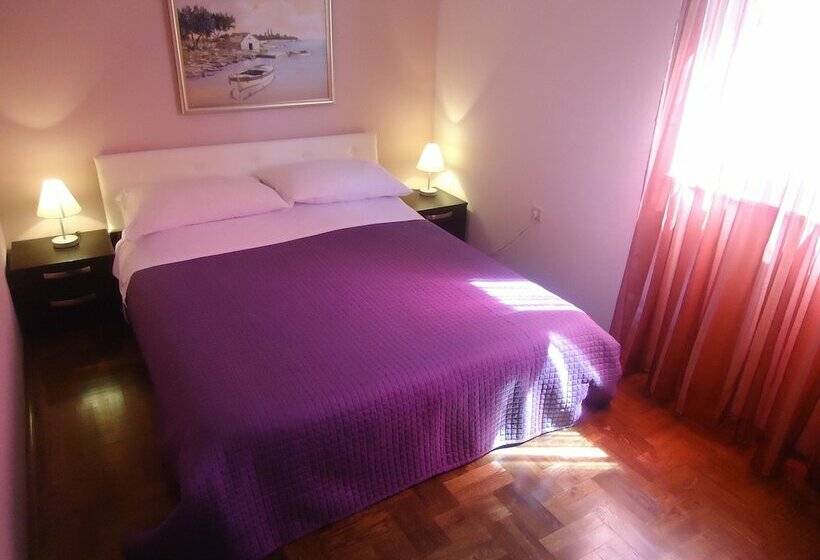 آپارتمان 1 خوابه با چشم‌انداز دریا, Villa Queen