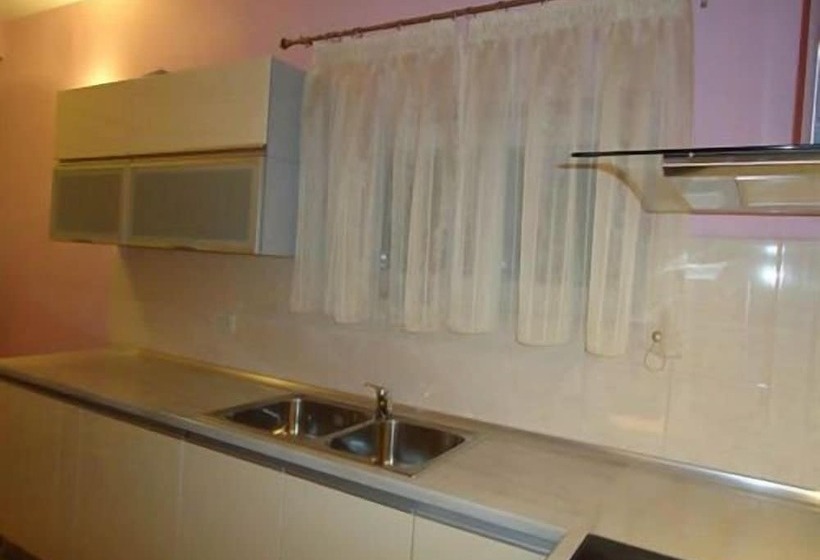 آپارتمان 1 خوابه با چشم‌انداز دریا, Villa Queen