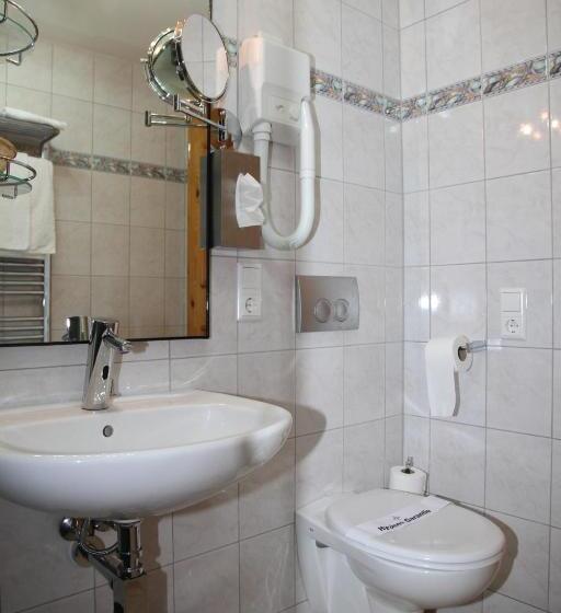 جناح جونيور, Wellnesshotel & Restaurant Hexenschopf