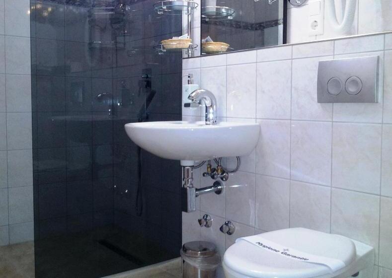 جناح جونيور, Wellnesshotel & Restaurant Hexenschopf