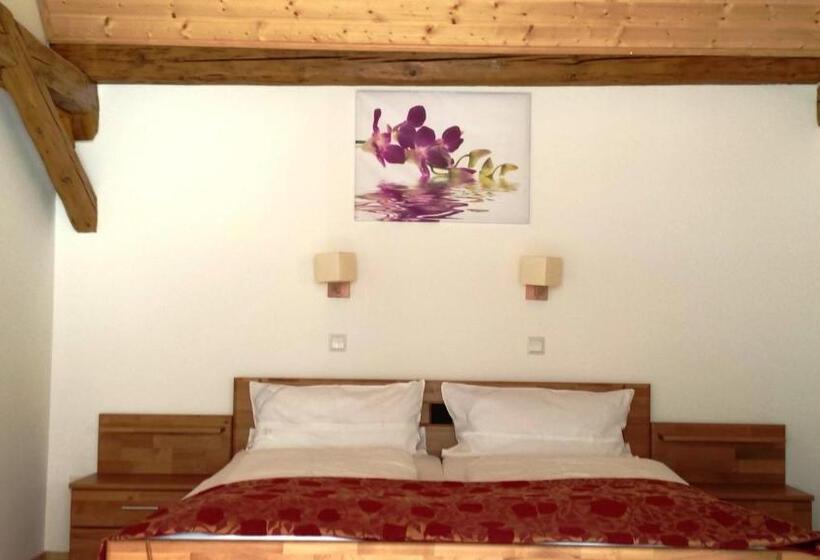 Люкс, Wellnesshotel & Restaurant Hexenschopf