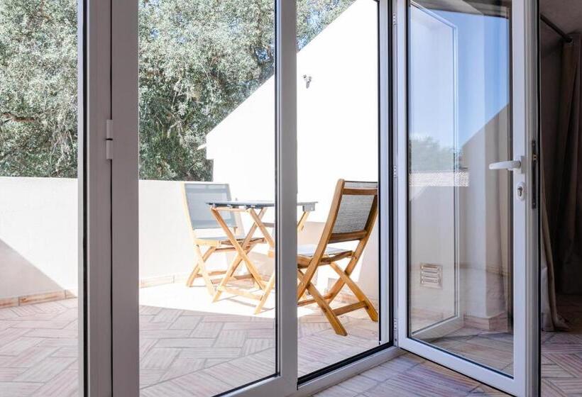 וילה עם חדר שינה אחד ובריכת שחיה, Casa Das Cegonhas