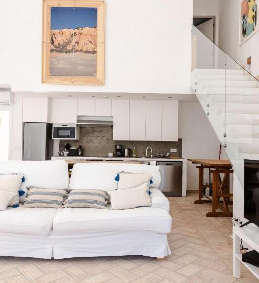 Вилла с 1 спальней и бассейном, Casa Das Cegonhas