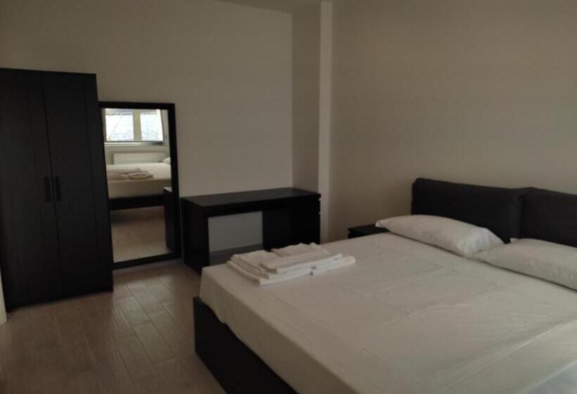 شقة غرفة واحدة مطلة على البحر, Miti Dello Stretto B&b