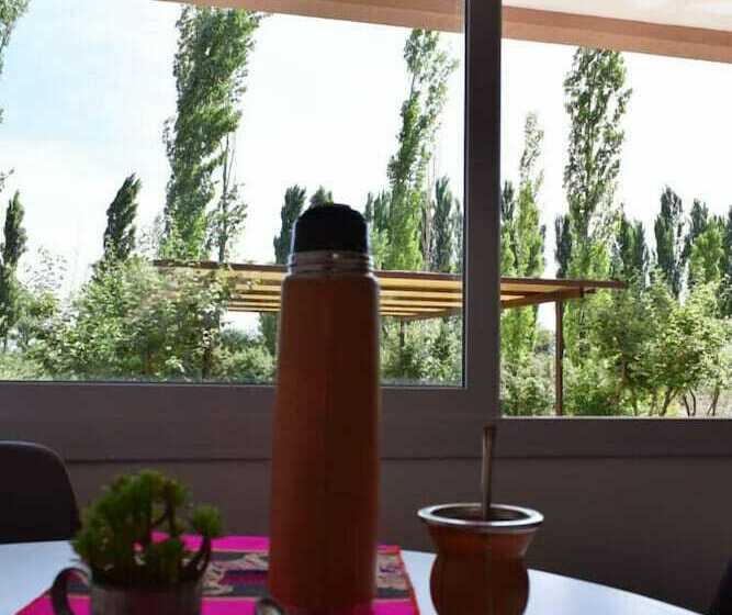 کلبه دلوکس, Finca La Escondida San Rafael