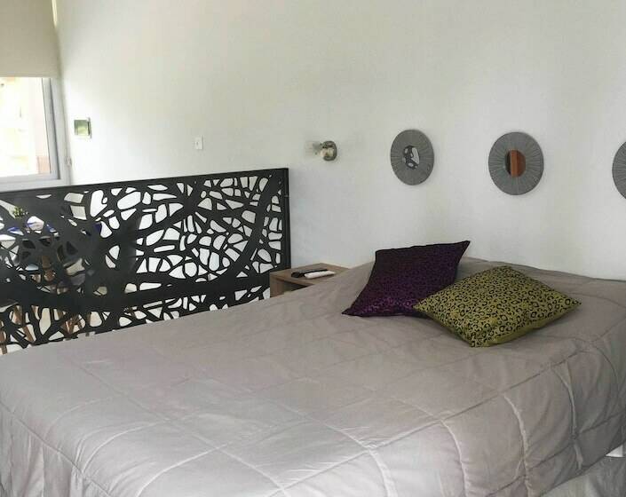 کلبه دلوکس, Finca La Escondida San Rafael