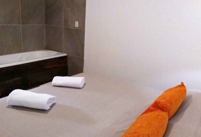 کابین, Finca La Escondida San Rafael