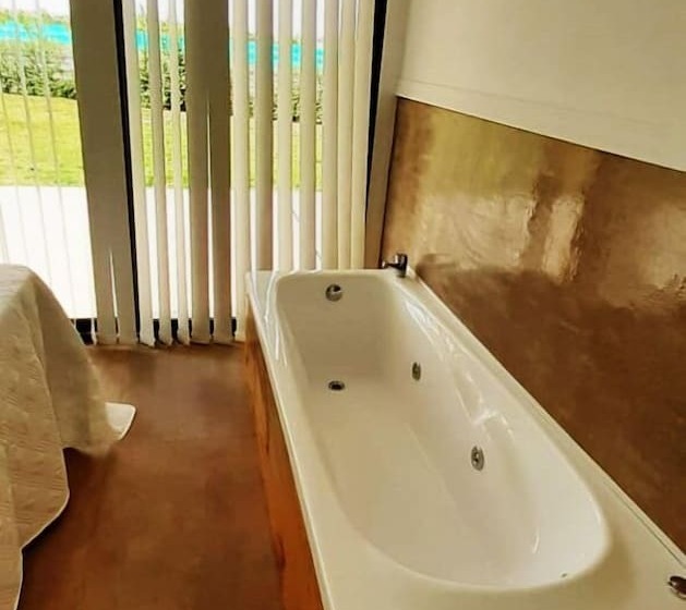 کابین, Finca La Escondida San Rafael