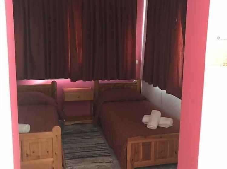 Семейный Номер, Pension Nikos