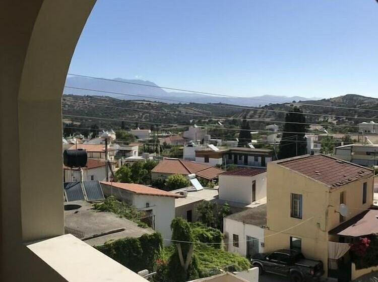 ファミリールーム, Pension Nikos