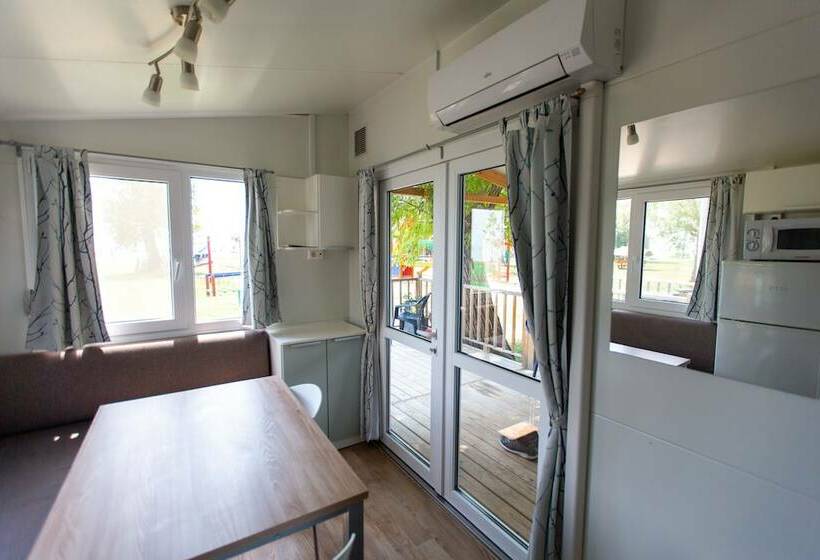 １ベッドルームハウス, Pelso Camping