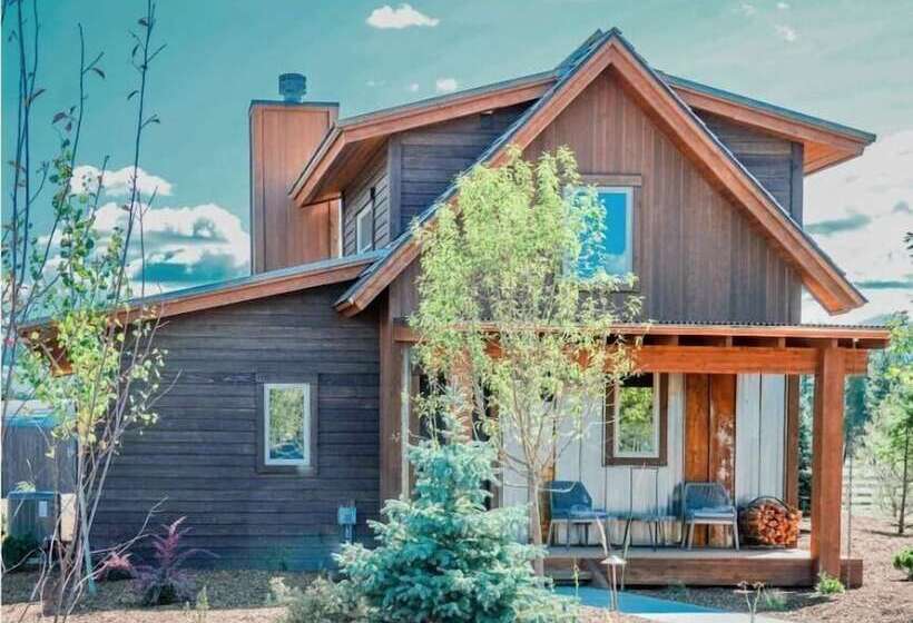 منزل غرفة نوم واحدة, Wilderness Club