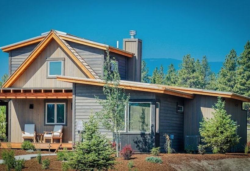 منزل غرفة نوم واحدة, Wilderness Club