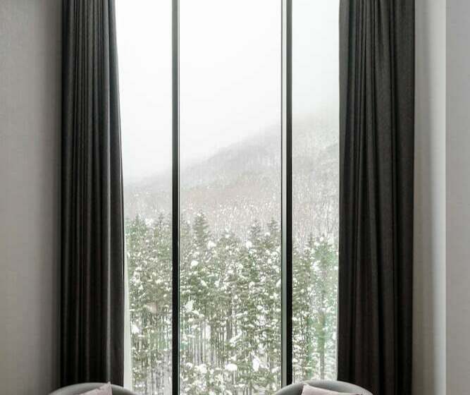 带4个卧室的公寓, The Vale Rusutsu