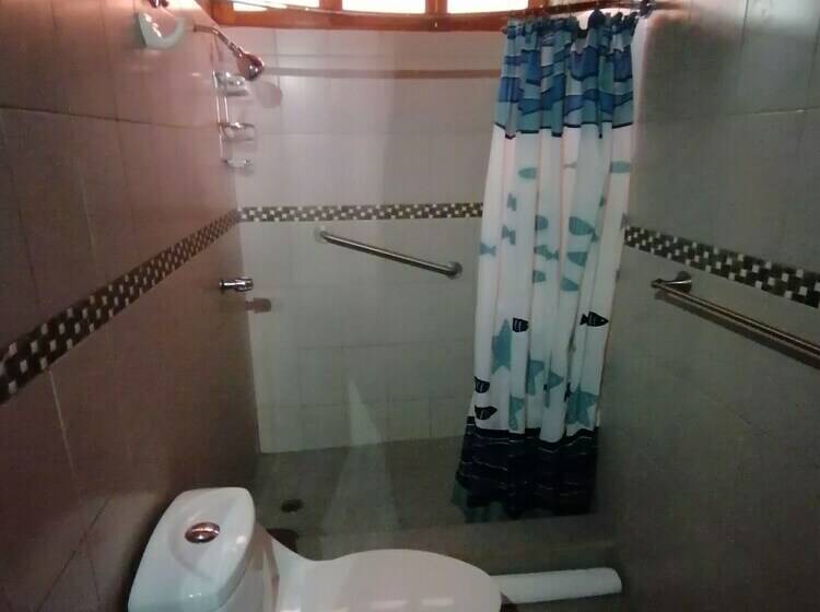 منزل 3 غرف نوم, Congos