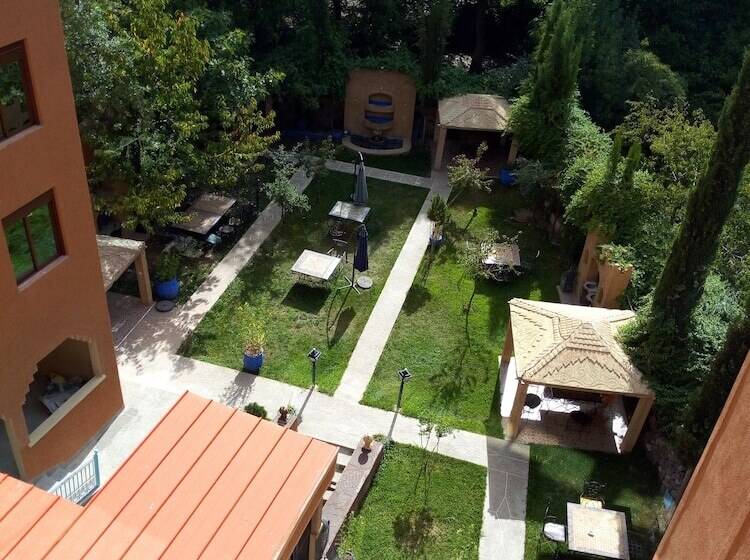 스탠다드 트리플 룸, Hôtel Restaurant Les Etoiles Du Toubkal